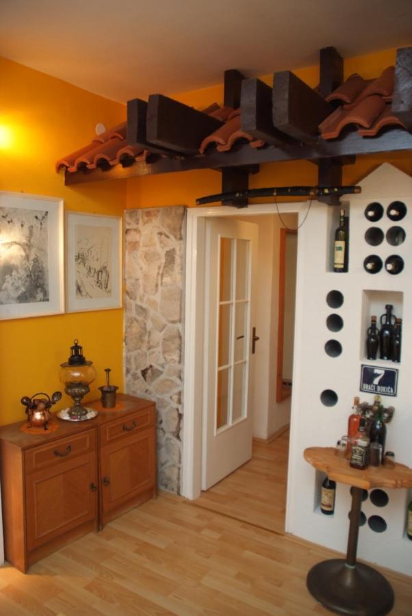 Guesthouse 7Even موستار المظهر الخارجي الصورة
